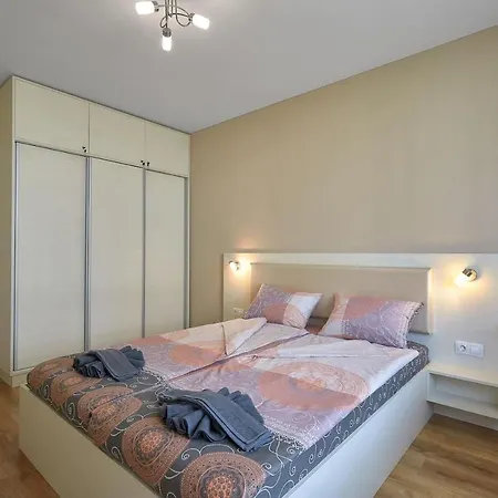 Relax Center & Free Parking * Burgas City