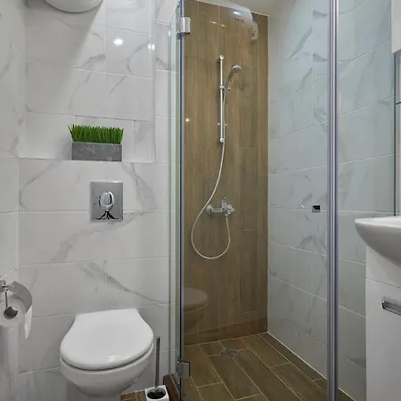 Relax Center & Free Parking Apartment