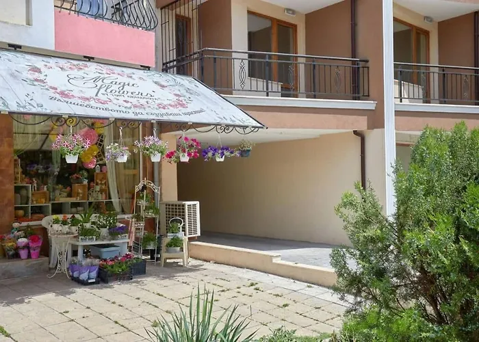 Relax Center & Free Parking Daire Burgaz