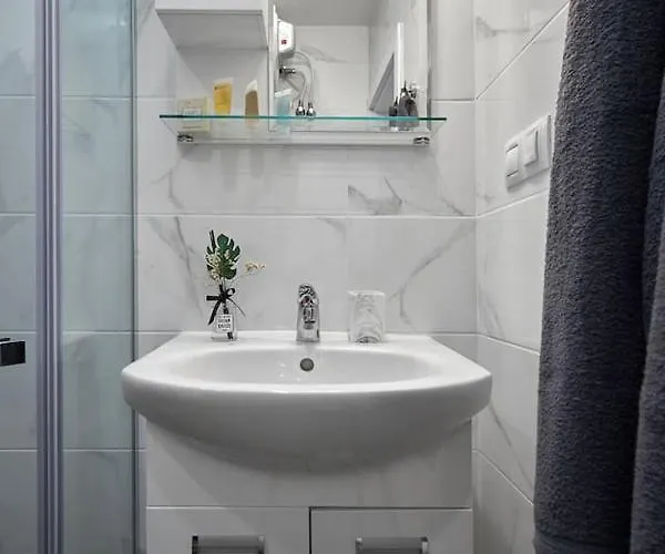 Relax Center & Free Parking Daire Burgaz