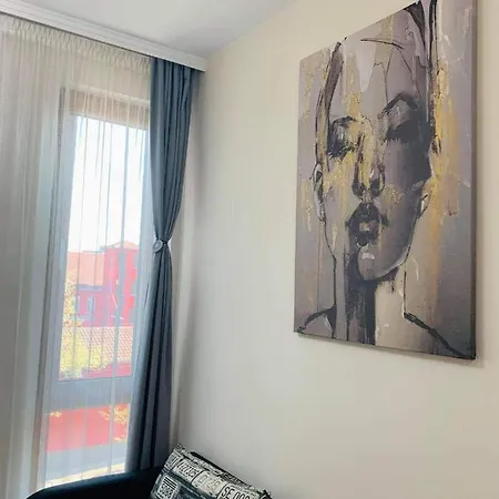 Relax Center & Free Parking Apartmán *