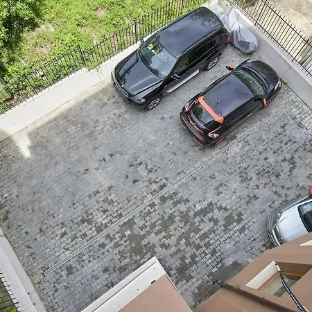 Апартаменти Relax Center & Free Parking *